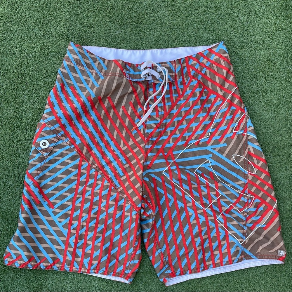 DC Boardshorts Mens 34 Preowned beach swim pool *marking to back* spring break